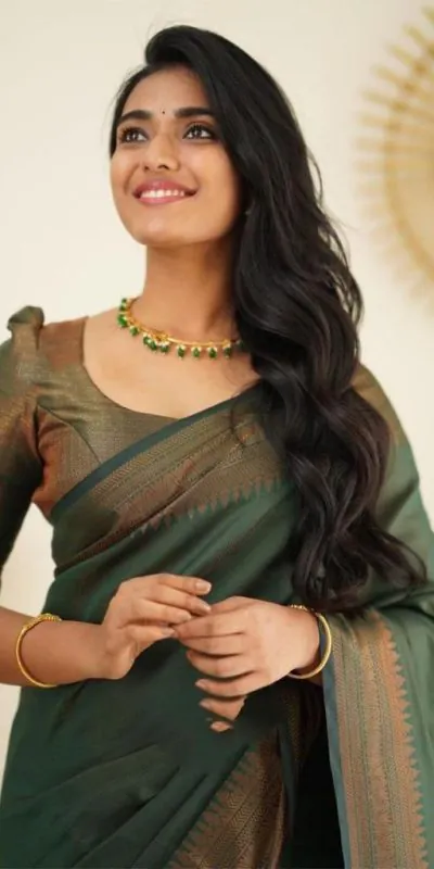 KP 4068 Green Color Soft Lichi Silk Cloth Rich Pallu All Over Saree Events Casual, Wedding, Festive, Events Etc. Expected Delivery  4-6 Working Days @1349/- | Bollywood Sarees, Creative Sarees, Designer Sarees, Embroidered Sarees, Ethnic Saree, Modern Digital sarees, Party Wear Sarees, Sarees