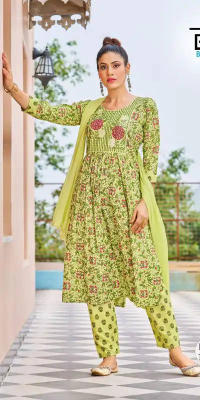 INLI Kiara Green Color Heavy Rayon With Embroidery Work Kurti Casual, Wedding, Party, Festive, Events Etc. Expected Delivery 4-6 Working Days @1799/- | Bollywood Kurti, Creative Kurtis, Designer Kurti, Kurti, Party Wear Kurti, Selfie Kurti