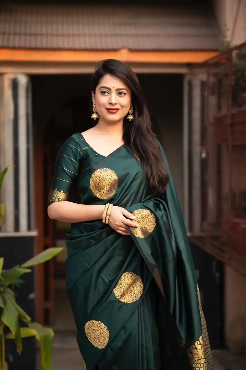 KP 5062 Bottle Green Color Soft Lichi Silk Cloth Rich Pallu Saree Casual, Party Wear, Wedding, Events Etc.   Expected Delivery 4-6 Working Days @ 1299/- | Creative Sarees, Embroidered Sarees, Bollywood Sarees, Designer Sarees, Ethnic Saree, Modern Digital sarees, Party Wear Sarees, Sarees