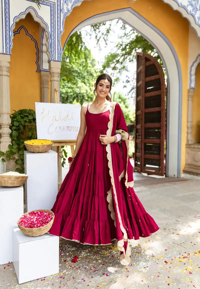 SSR 428 Red Color Heavy Georgette Attached Pad Salwar Suit Wedding, Party, Festive, Events Expected Delivery 4-6 Working Days @ 1849/- Only | Casual Suits, Creative suits, Designer Suits, Party Wear Suits, Salwar suit, Straight Suits