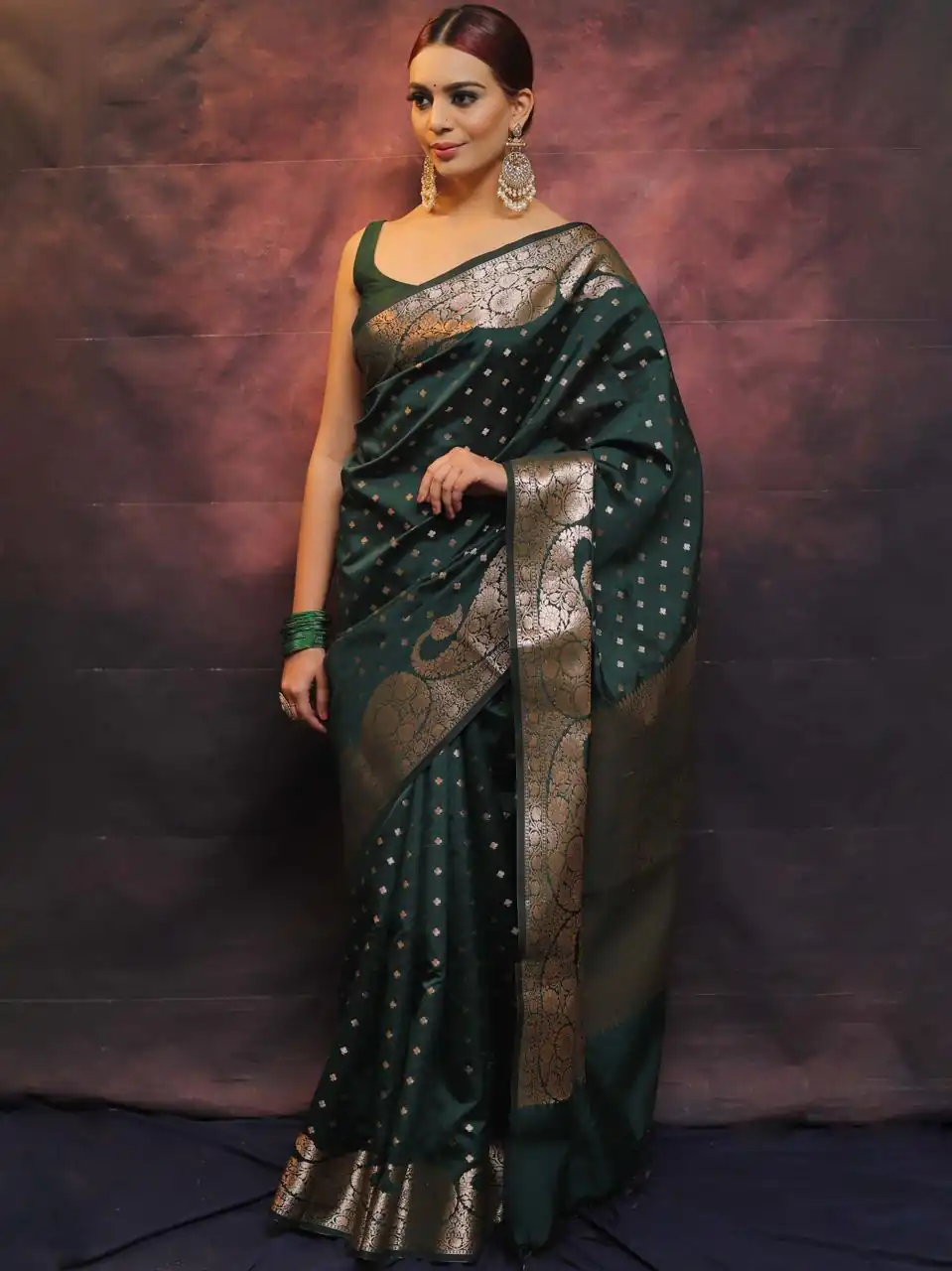 MS 443 Green Color Soft Lichi Silk Beautiful Rich Pallu All Over Saree Casual, Party Wear, Wedding, Events, Etc. Expected Delivery 4-6 Working Days 1399/- | Bollywood Sarees, Creative Sarees, Designer Sarees, Embroidered Sarees, Ethnic Saree, Modern Digital sarees, Party Wear Sarees, Sarees