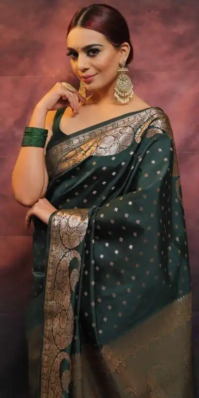 MS 443 Green Color Soft Lichi Silk Beautiful Rich Pallu All Over Saree Casual, Party Wear, Wedding, Events, Etc. Expected Delivery 4-6 Working Days 1399/- | Bollywood Sarees, Creative Sarees, Designer Sarees, Embroidered Sarees, Ethnic Saree, Modern Digital sarees, Party Wear Sarees, Sarees