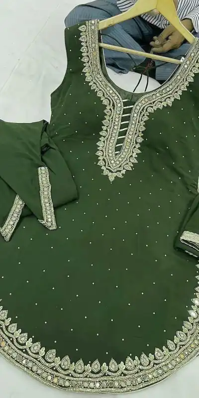 SRK 5138 Green Color Pure Chinnon Embroidery Diamond Salwar Suit Wedding, Party, Festive, Events Expected Delivery 4-6 Working Days @ 1949/- | Jump Suits, Casual Suits, Creative suits, Designer Suits, Palazzo Suits, Party Wear Suits, Patiala Suits, Salwar suit, Straight Suits