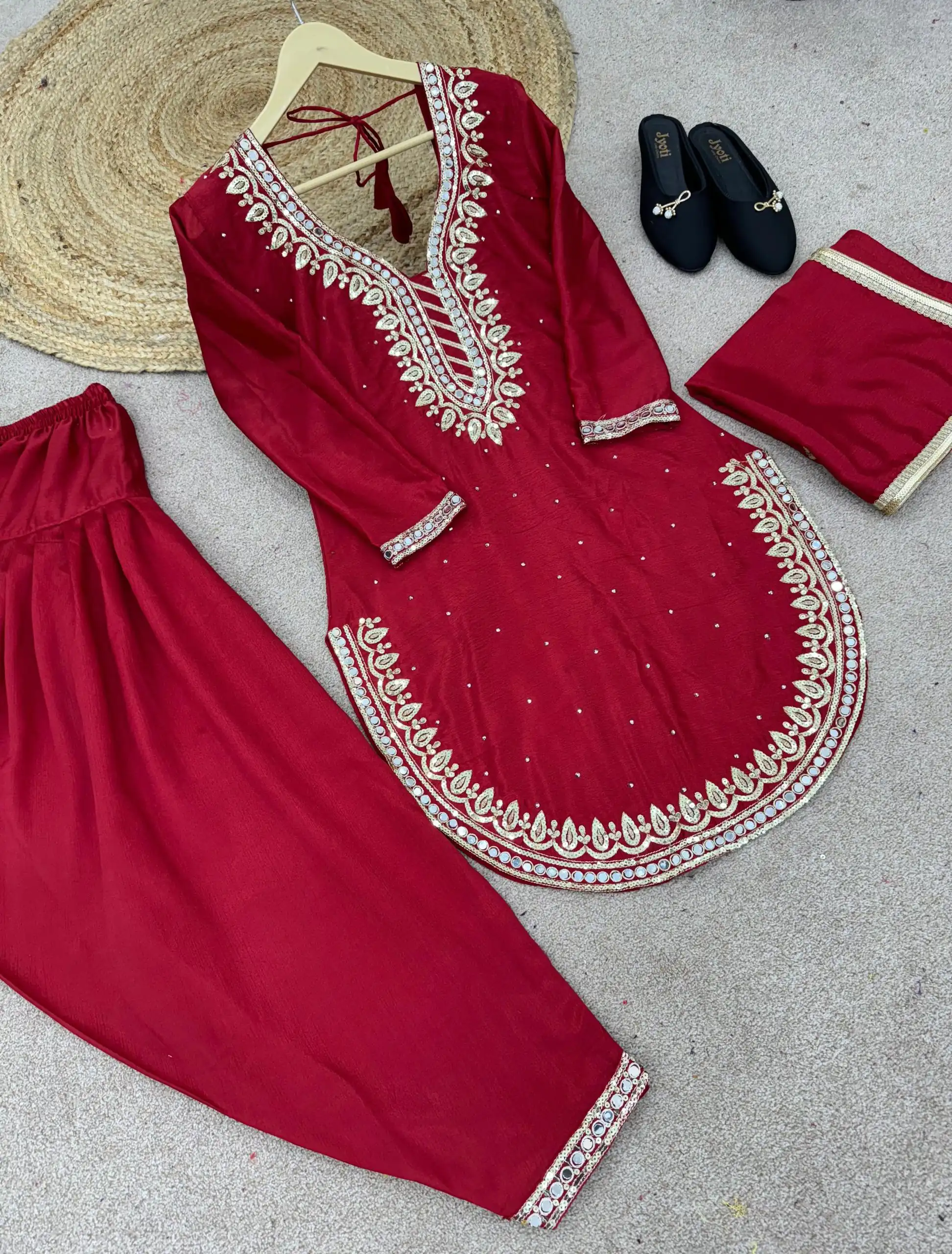 SRK 5138 Red Color Pure Chinnon Embroidery Diamond Salwar Suit Wedding, Party, Festive, Events Expected Delivery 4-6 Working Days @ 1949/- | Jump Suits, Casual Suits, Creative suits, Designer Suits, Palazzo Suits, Party Wear Suits, Patiala Suits, Salwar suit, Straight Suits