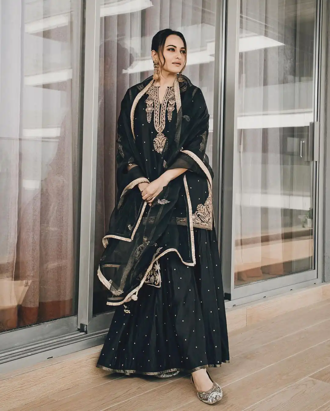 SRK 5160 Black Color Pure Chinnon Silk Embroidery Coding Dori Salwar Suit Wedding, Party, Festive, Events Expected Delivery 4-6 Working Days @ 1899/- | Jump Suits, Casual Suits, Creative suits, Designer Suits, Palazzo Suits, Party Wear Suits, Patiala Suits, Salwar suit, Straight Suits