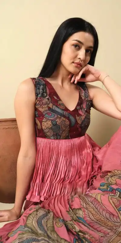 PC 330 Pink Color Chinon Kalamkari Printed Work Lehenga Choli Casual, Party Wear, Events, Festivals Wear Expected Delivery 4-6 Working Days @2049/- | Bollywood Lehenga, Creative Lehenga, Designer Lehenga, Embroidered Lehenga, Lehenga, Party Wear Lehenga