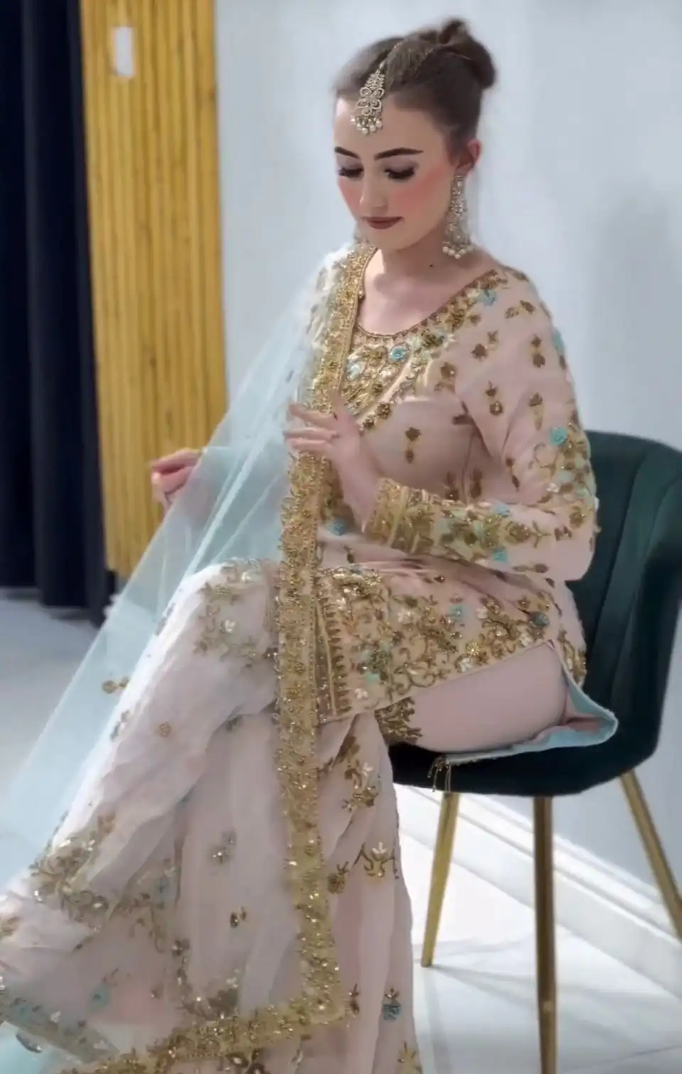 VLM 170 Baby Pink color Foix Georgette Embroidery Salwar Suit Casual, Wedding, Party, Festive, Events . Expected Delivery  4-6 Working Days @2199/- | Casual Suits, Jump Suits, Creative suits, Designer Suits, Palazzo Suits, Party Wear Suits, Patiala Suits, Salwar suit, Straight Suits