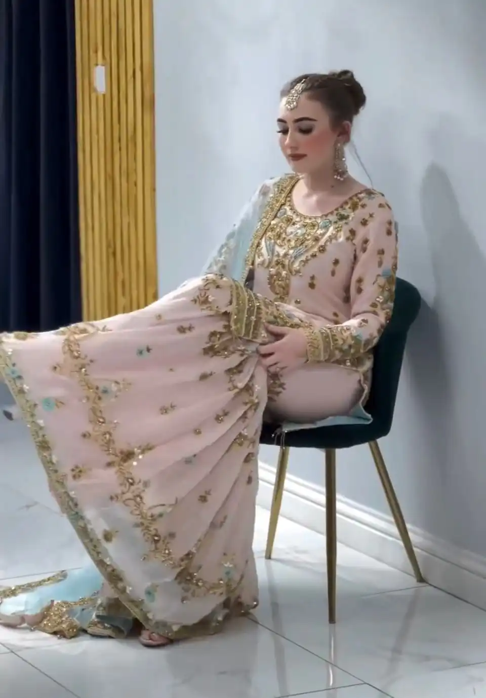 VLM 170 Baby Pink color Foix Georgette Embroidery Salwar Suit Casual, Wedding, Party, Festive, Events . Expected Delivery  4-6 Working Days @2199/- | Casual Suits, Jump Suits, Creative suits, Designer Suits, Palazzo Suits, Party Wear Suits, Patiala Suits, Salwar suit, Straight Suits