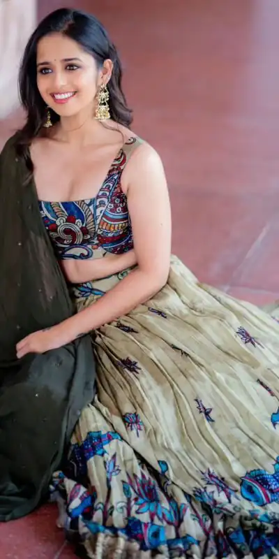 PC 291 Green Color Chant Crepe Kalamkari Printed Lehenga Choli Casual, Party Wear, Events, Festivals Wear Expected Delivery 4-6 Working Days @2049/- | Bollywood Lehenga, Creative Lehenga, Designer Lehenga, Embroidered Lehenga, Lehenga, Party Wear Lehenga