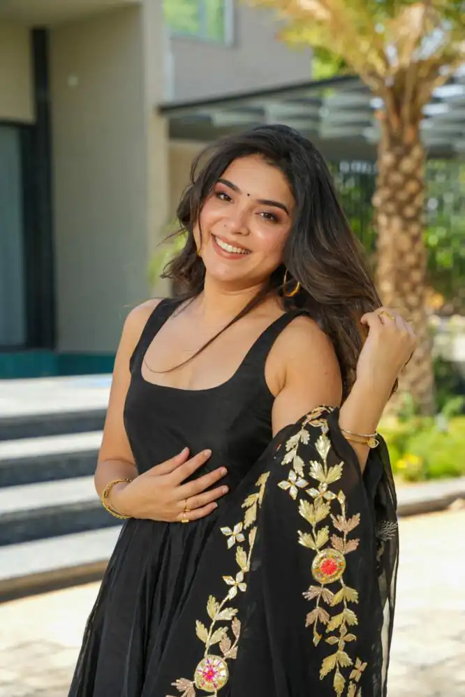 RTC 5710 Black Color Chinon silk Thread Sequence Salwar Suit Wedding, Party, Festive, Events Etc. Expected Delivery 4-6 Working Days @2299/- | Casual Suits, Creative suits, Designer Suits, Palazzo Suits, Party Wear Suits, Patiala Suits, Salwar suit, Straight Suits