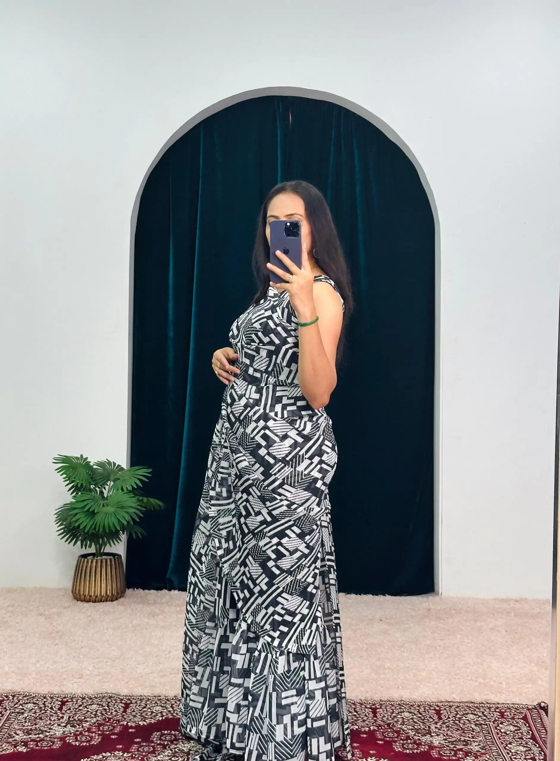 ST 1051 Black Color Georgette Digital Printed Work Saree Saree Casual, Wedding, Party, Festive, Events Etc. Expected Delivery 4-6 Working Days @1849/- | Bollywood Sarees, Creative Sarees, Designer Sarees, Embroidered Sarees, Ethnic Saree, Modern Digital sarees, Party Wear Sarees, Sarees