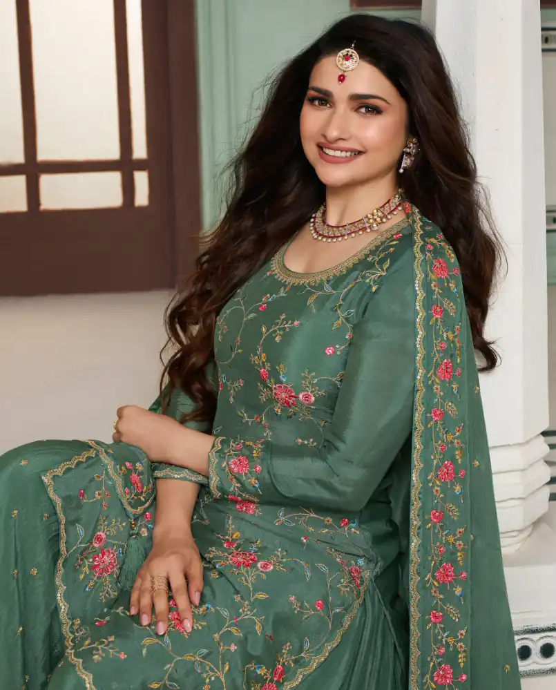 FC AVANTI Green Color Chinon Embroidery Multi Work Salwar Suit Wedding, Party, Festive events, etc.  Expected Delivery  4-6 Working Days @2899/- | Casual Suits, Jump Suits, Creative suits, Designer Suits, Palazzo Suits, Party Wear Suits, Patiala Suits, Salwar suit, Straight Suits