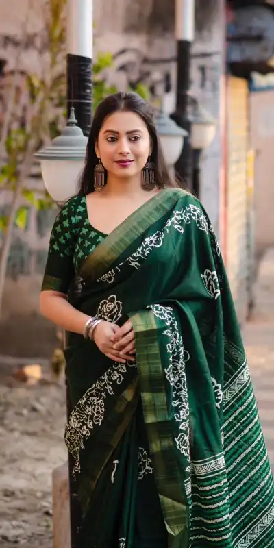 NT 493 Green Color Plain Linen Digital Printed All Over Saree Events Casual Wedding Festive . Expected Delivery  4-6 Working Days @1449/- | Bollywood Sarees, Creative Sarees, Designer Sarees, Embroidered Sarees, Ethnic Saree, Modern Digital sarees, Party Wear Sarees, Sarees