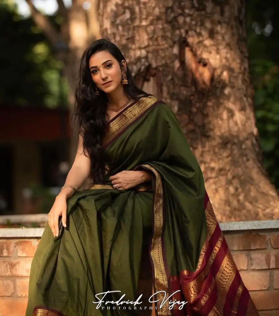 KP 5004 Green Color Soft Lichi Silk Jacquard On All Over Saree Casual, Party Wear, Wedding, Events Etc. Expected Delivery 4-6 Working Days @1449/- | Embroidered Sarees, Bollywood Sarees, Creative Sarees, Designer Sarees, Ethnic Saree, Modern Digital sarees, Party Wear Sarees, Sarees