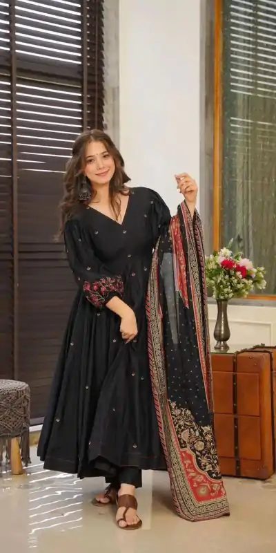 SRK 5171 Black Color Pure Chinnon Silk Embroidery Sequence Salwar Suit Wedding, Party, Festive, Events Expected Delivery 4-6 Working Days @ 1999/- | Casual Suits, Jump Suits, Creative suits, Designer Suits, Palazzo Suits, Party Wear Suits, Patiala Suits, Salwar suit, Straight Suits