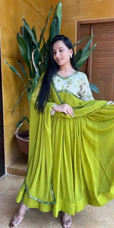 Ram 013 Green Color Fox Georgette Position Print Work Gown Casual, Wedding, Party, Festive, Events Etc. Expected Delivery 4-6 Working Days @2049/- | Bollywood Gowns, Creative Gowns, Designer Gowns, Embroidered Gowns, Gowns, Party Wear Gowns