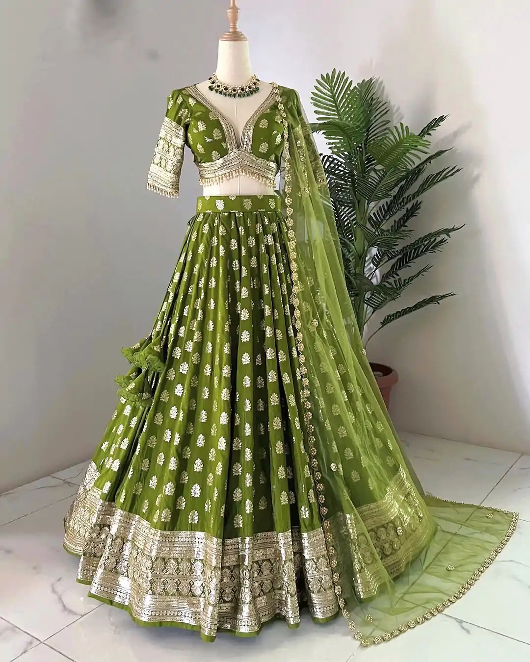 ZSR 3070 Green Color Georgette Embroidery Sequence Lehenga Choli Wedding, Party, Events Etc. Expected Delivery 4-6 Working Days 2149/- | Creative Lehenga, Bollywood Lehenga, Designer Lehenga, Embroidered Lehenga, Lehenga, Party Wear Lehenga