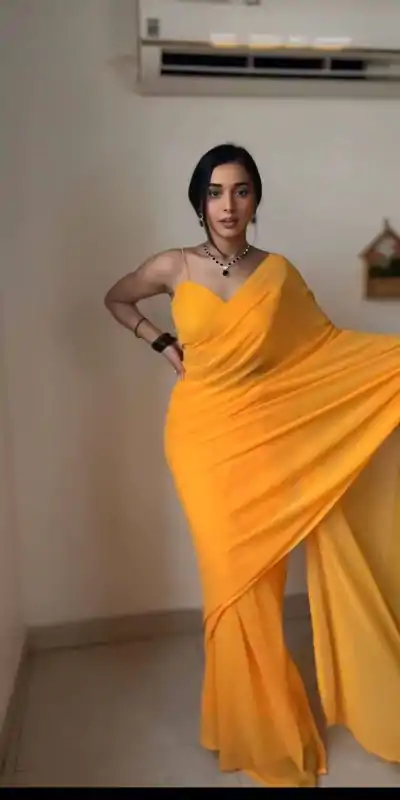 SC 192 Yellow Color Pure Soft Georgette Silk Design All Over Saree , Party Wear, Events, Festivals Expected Delivery 4-6 Working Days 1499/- | Bollywood Sarees, Creative Sarees, Designer Sarees, Embroidered Sarees, Ethnic Saree, Modern Digital sarees, Party Wear Sarees, Sarees