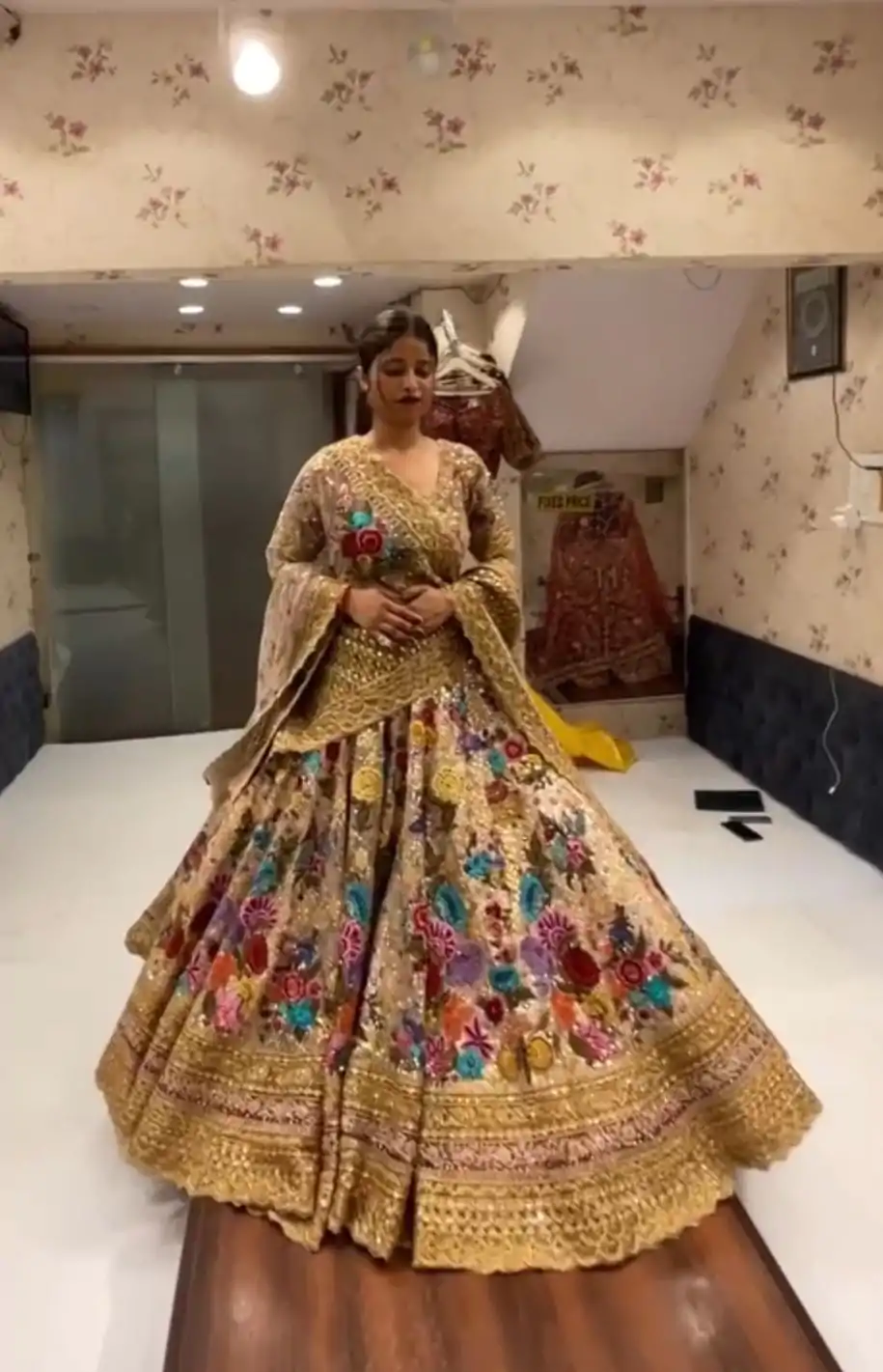 BD 1612 Golden Color Georgette Embroidered Sequins Lehenga Choli Casual, Wedding, Festive, Events Expected Delivery 4-6 Working Days @3449/- | Bollywood Lehenga, Creative Lehenga, Designer Lehenga, Embroidered Lehenga, Lehenga, Party Wear Lehenga