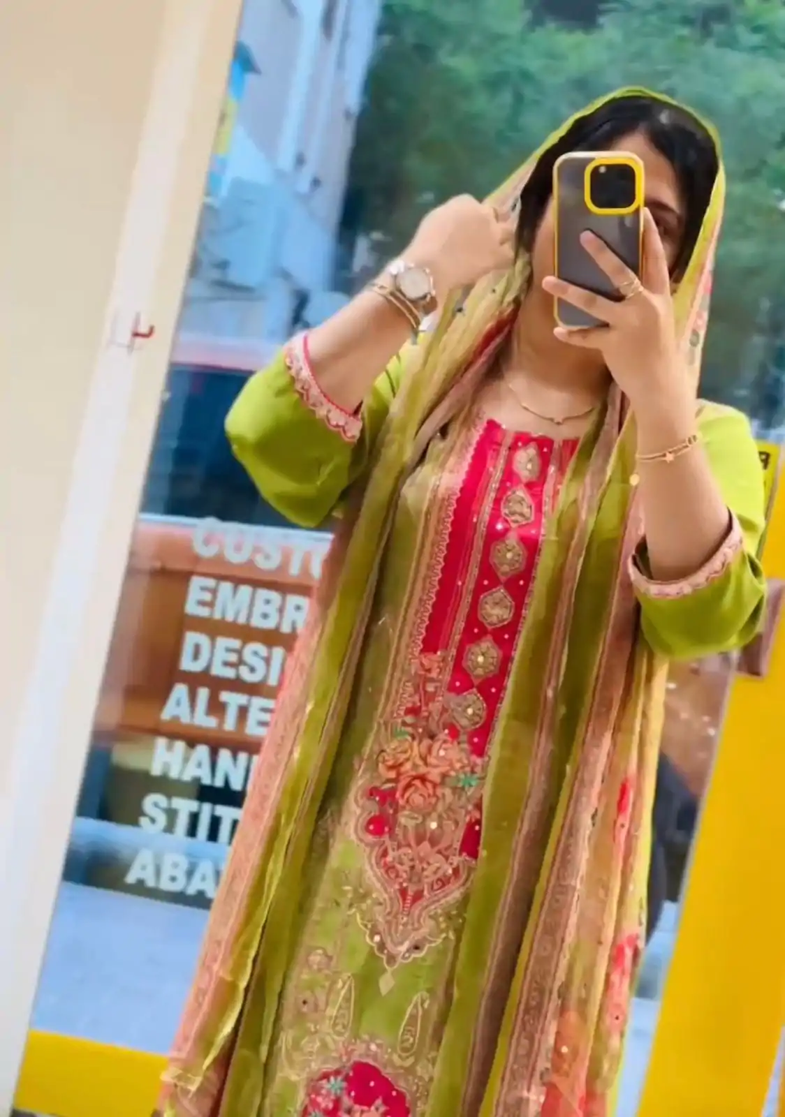 LG 1857 Green color Maslin Printed And Coin Work Salwar Suit Casual, Wedding, Party, Festive, Events . Expected Delivery  4-6 Working Days @1899/- | Casual Suits, Creative suits, Designer Suits, Palazzo Suits, Party Wear Suits, Patiala Suits, Salwar suit, Straight Suits