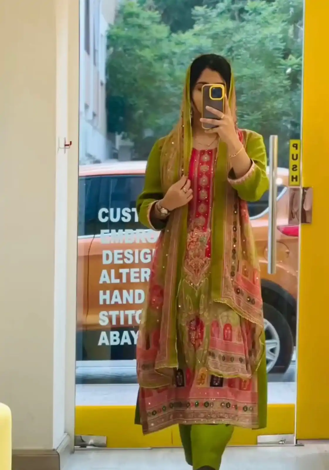 LG 1857 Green color Maslin Printed And Coin Work Salwar Suit Casual, Wedding, Party, Festive, Events . Expected Delivery  4-6 Working Days @1899/- | Casual Suits, Creative suits, Designer Suits, Palazzo Suits, Party Wear Suits, Patiala Suits, Salwar suit, Straight Suits