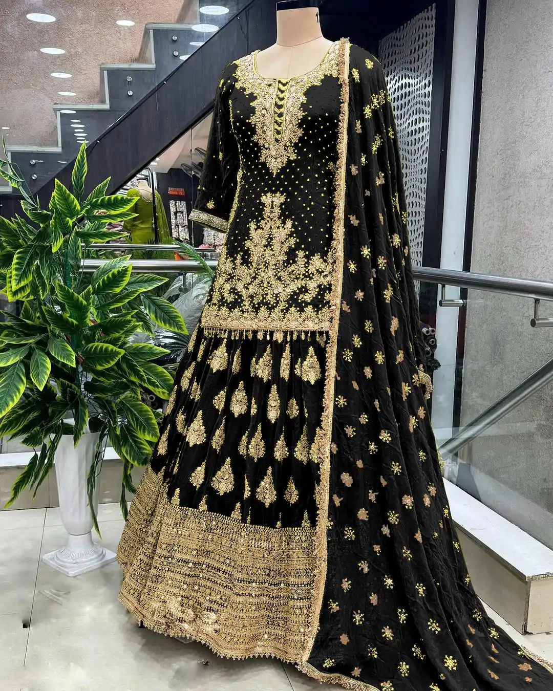 NSR 806 C Green Color Pure Chinnon Silk Embroidery Lehenga Choli Casual, Party Festive, Events Etc. Expected Delivery 4-6 Working Days @2199/- | Creative Lehenga, Bollywood Lehenga, Designer Lehenga, Embroidered Lehenga, Lehenga, Party Wear Lehenga, Straight Suits