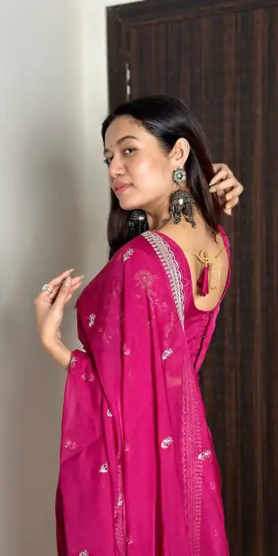 AC MAGIC CIRCLE Pink Color Pure Soft Organza Embroidery Zari Saree Casual, Wedding, Festive, Events Expected Delivery 4-6 Working Days @2099/- | Bollywood Sarees, Creative Sarees, Designer Sarees, Embroidered Sarees, Ethnic Saree, Modern Digital sarees, Party Wear Sarees, Sarees