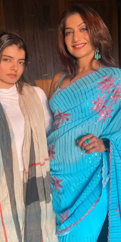 JR 623 Blue Color Georgette Embroidery Sequence Saree Casual, Wedding, Festive, Events Expected Delivery  4-6 Working Days @1799/- | Embroidered Sarees, Bollywood Sarees, Creative Sarees, Designer Sarees, Ethnic Saree, Modern Digital sarees, Party Wear Sarees, Sarees