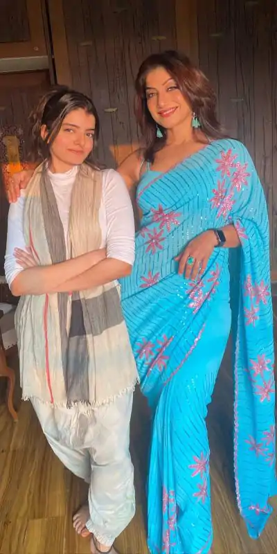 JR 623 Blue Color Georgette Embroidery Sequence Saree Casual, Wedding, Festive, Events Expected Delivery 4-6 Working Days @1799/- | Embroidered Sarees, Bollywood Sarees, Creative Sarees, Designer Sarees, Ethnic Saree, Modern Digital sarees, Party Wear Sarees, Sarees