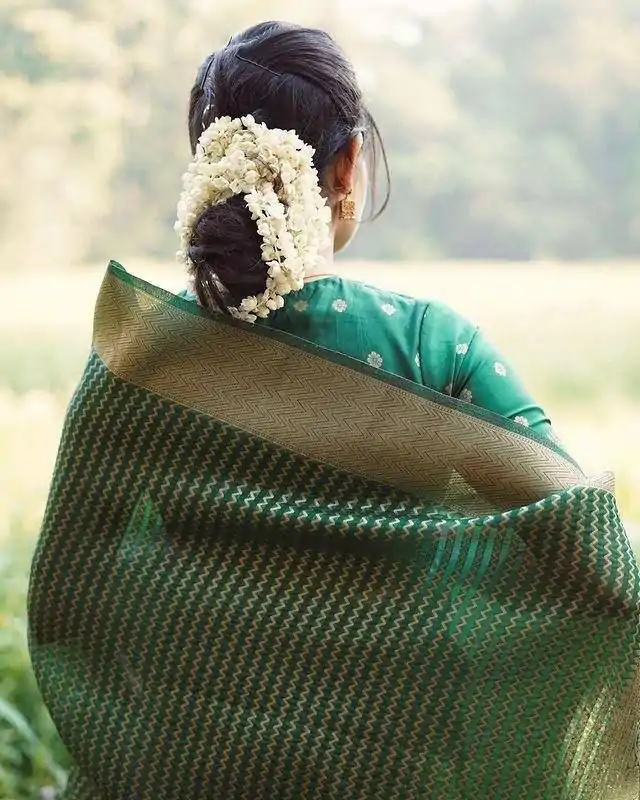 DDF PAYAL GreenColor Soft Lichi Silk Ordinary Design Rich Pallu Saree Casual, Party Wear, Events, Festivals Etc. Expected Delivery 4-6 Working Days 1349/ | Bollywood Sarees, Creative Sarees, Designer Sarees, Embroidered Sarees, Ethnic Saree, Modern Digital sarees, Party Wear Sarees, Sarees
