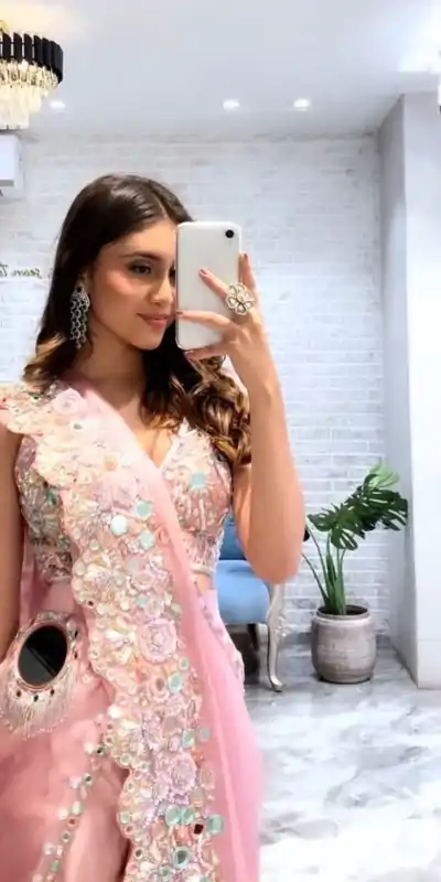 LG 607 Peach Color Georgette Embroidered Sequence Saree  Party, Wedding, Festive, Events Etc., Expected Delivery 4-6 Working Days@1899/- Only | Bollywood Sarees, Creative Sarees, Designer Sarees, Embroidered Sarees, Ethnic Saree, Party Wear Sarees, Sarees