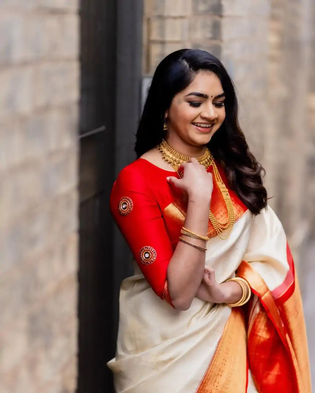 DDF SHRUTI Cream Color Soft Lichi Silk Ordinary Design Rich Pallu Saree Casual, Party Wear, Events, Festivals Expected Delivery 4-6 Working @1499 | Embroidered Sarees, Bollywood Sarees, Creative Sarees, Designer Sarees, Ethnic Saree, Modern Digital sarees, Party Wear Sarees, Sarees