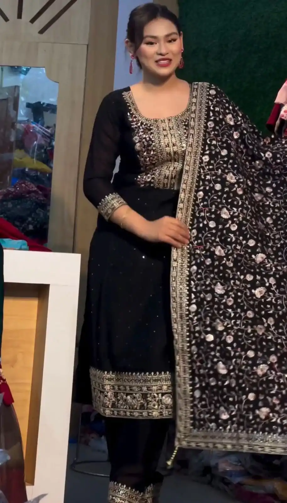 SRK 5178 Black Color Chinnon Silk Embroidery Sequence Salwar Suit Wedding, Party, Festive, Events Expected Delivery 4-6 Working Days @ 2099/- | Casual Suits, Jump Suits, Creative suits, Designer Suits, Palazzo Suits, Party Wear Suits, Patiala Suits, Salwar suit, Straight Suits