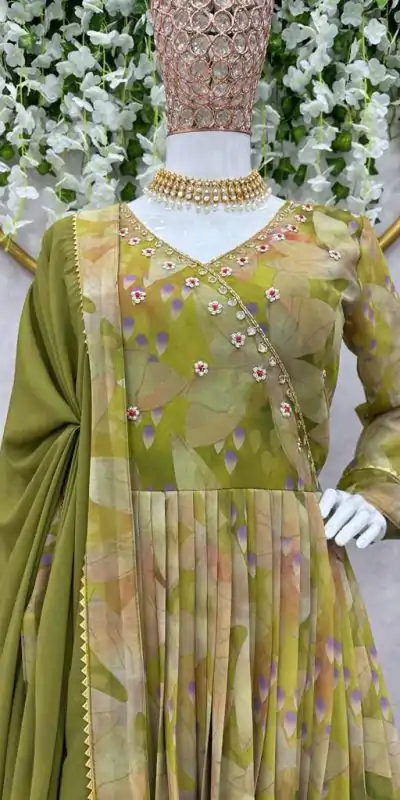 KD 1374 Green  Color Georgette Silk Digital Printed Salwar Suit Casual, Party, Festive, Events Wedding Etc.  Expected Delivery 4-6 Working Days @2049/- | Casual Suits, Creative suits, Designer Suits, Palazzo Suits, Party Wear Suits, Salwar suit, Straight Suits