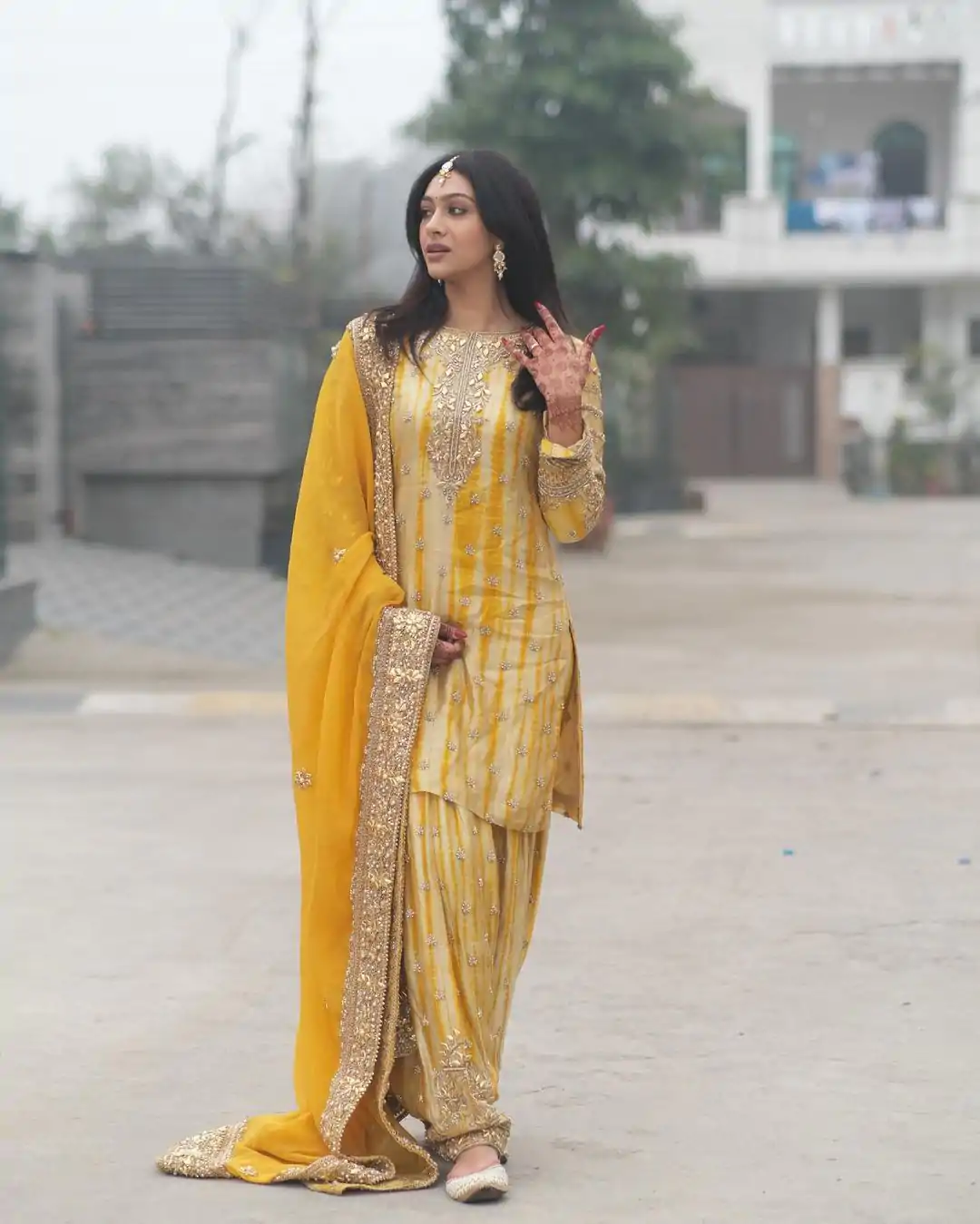 SSR 480 Yellow Color Chinnon Embroidery Sequence Salwar Suit Wedding, Party, Festive, Events Expected Delivery 4-6 Working Days @ 2499/- | Casual Suits, Jump Suits, Creative suits, Designer Suits, Palazzo Suits, Party Wear Suits, Patiala Suits, Salwar suit, Straight Suits