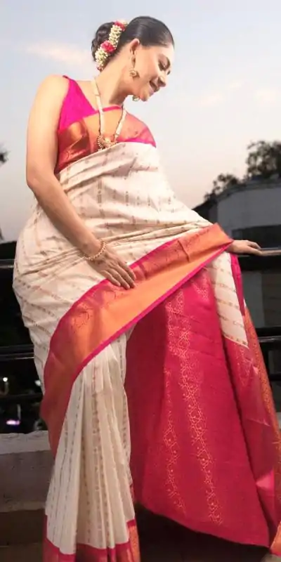 DDF SHRUTI 2 Golden Color Soft Lichi Silk Ordinary Design Rich Pallu Saree Casual, Party Wear, Events, Festivals Expected Delivery 4-6 Working @1499 | Embroidered Sarees, Bollywood Sarees, Creative Sarees, Designer Sarees, Ethnic Saree, Modern Digital sarees, Party Wear Sarees, Sarees