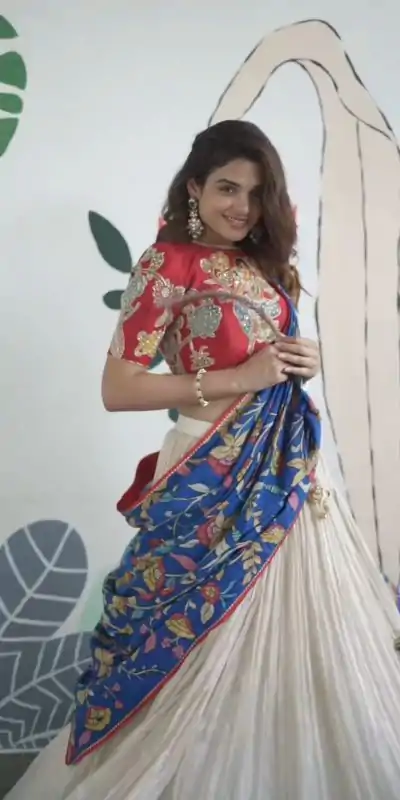 PC 362 White Color Chant Crepe Kalamkari Printed Diamond Lehenga Choli Casual, Party Wear, Events, Festivals Wear Expected Delivery 4-6 Working Days @2079/- | Creative Lehenga, Bollywood Lehenga, Designer Lehenga, Embroidered Lehenga, Lehenga, Party Wear Lehenga