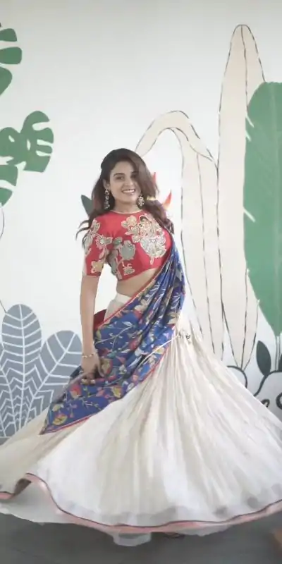 PC 362 White Color Chant Crepe Kalamkari Printed Diamond Lehenga Choli Casual, Party Wear, Events, Festivals Wear Expected Delivery 4-6 Working Days @2079/- | Creative Lehenga, Bollywood Lehenga, Designer Lehenga, Embroidered Lehenga, Lehenga, Party Wear Lehenga