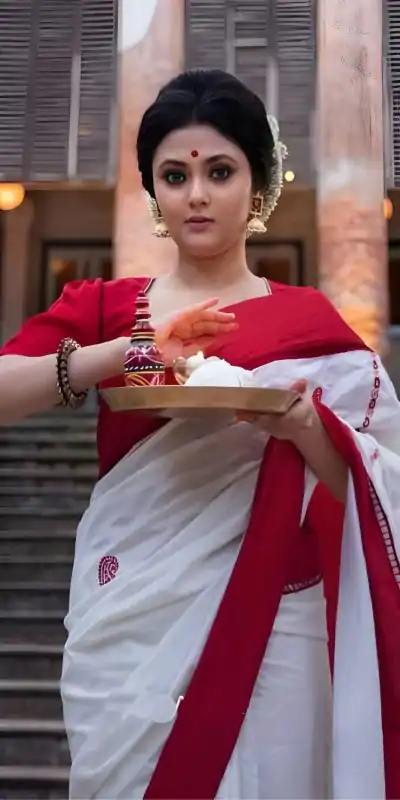 KP 5098 White Color Soft Lichi Silk Jacquard On All Over Saree Casual, Party Wear, Wedding, Events Etc. Expected Delivery 4-6 Working Days @1449/- | Embroidered Sarees, Bollywood Sarees, Creative Sarees, Designer Sarees, Ethnic Saree, Modern Digital sarees, Party Wear Sarees, Sarees