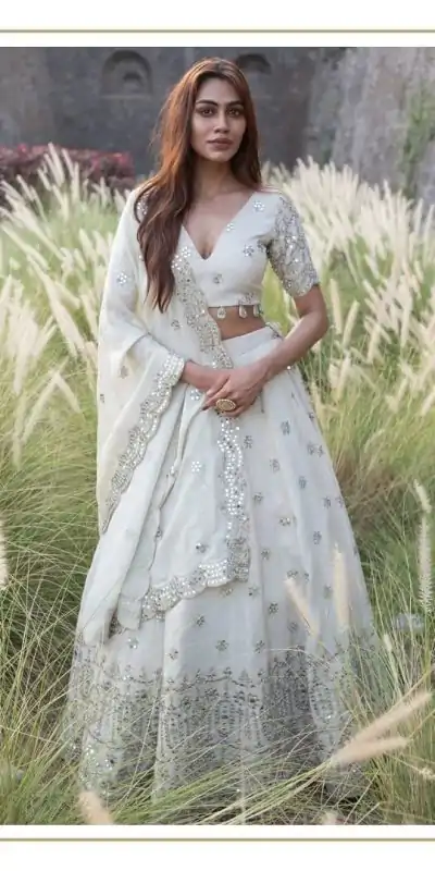 SRK 5186 White Color Georgette Heavy Embroidery Lehenga Choli Casual, Party Wear, Events, Festivals Wear Expected Delivery 4-6 Working Days @2149/- | Creative Lehenga, Bollywood Lehenga, Designer Lehenga, Embroidered Lehenga, Lehenga, Party Wear Lehenga