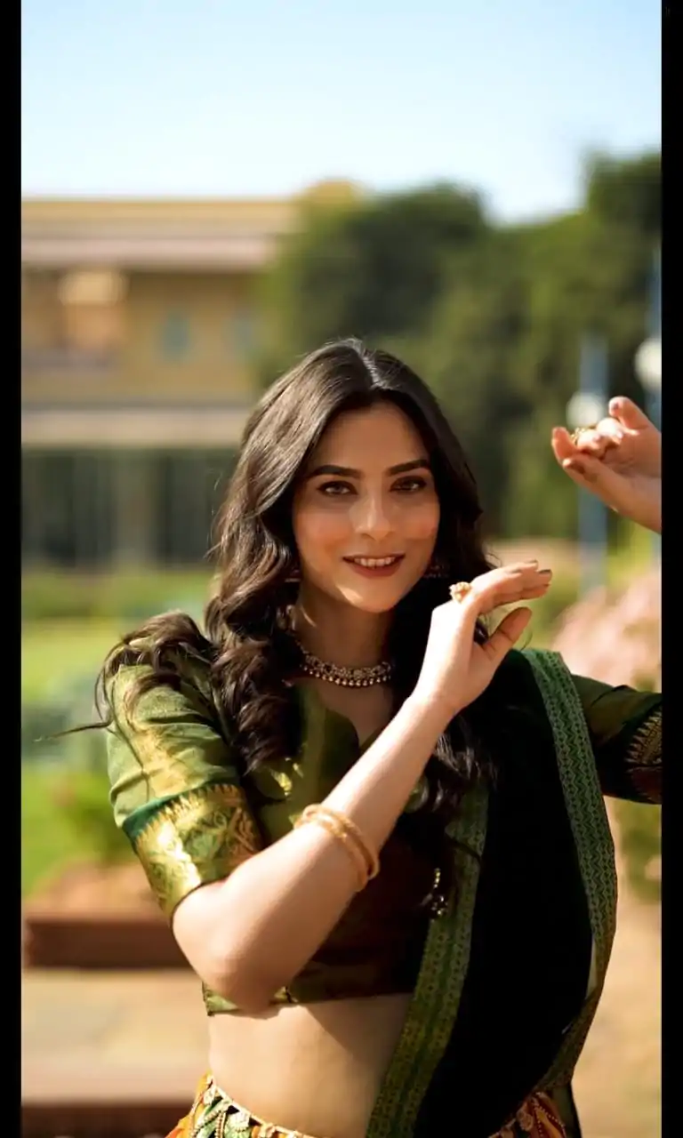 LNB 2001 Mustard Color Peaceful Kanchipuram Zari Weaving Lehenga Choli Wedding, Festive, Events Expected Delivery 4-6 Working Days@2199/- Only | Bollywood Lehenga, Creative Lehenga, Designer Lehenga, Embroidered Lehenga, Lehenga, Party Wear Lehenga