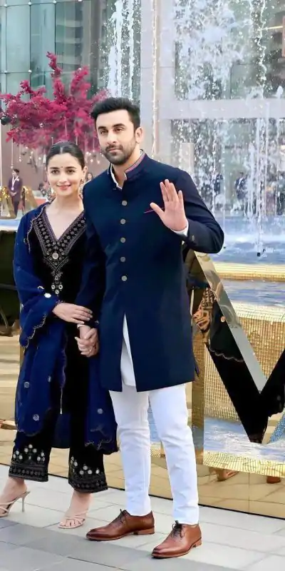  LG 1748 Navy Blue Alia Batt Ranbir Kapoor Velvet Party Wear Sharara Suit Wedding, Party, Festive, Events Etc.4-6 Working Days@ 2099/- only  | Casual Suits, Jump Suits, Creative suits, Designer Suits, Palazzo Suits, Party Wear Suits, Patiala Suits, Salwar suit, Straight Suits