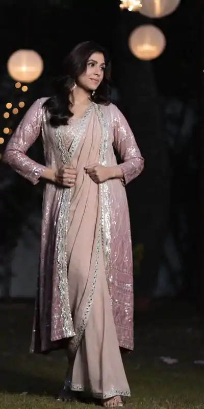 LG 1644 Peach or Lite Pink color Embroidery Work Saree With Koti Casual, Party Wear, Wedding, Events Etc.4-6 Working Days@ 1999/- only  | Embroidered Sarees, Bollywood Sarees, Creative Sarees, Designer Sarees, Ethnic Saree, Modern Digital sarees, Party Wear Sarees, Sarees