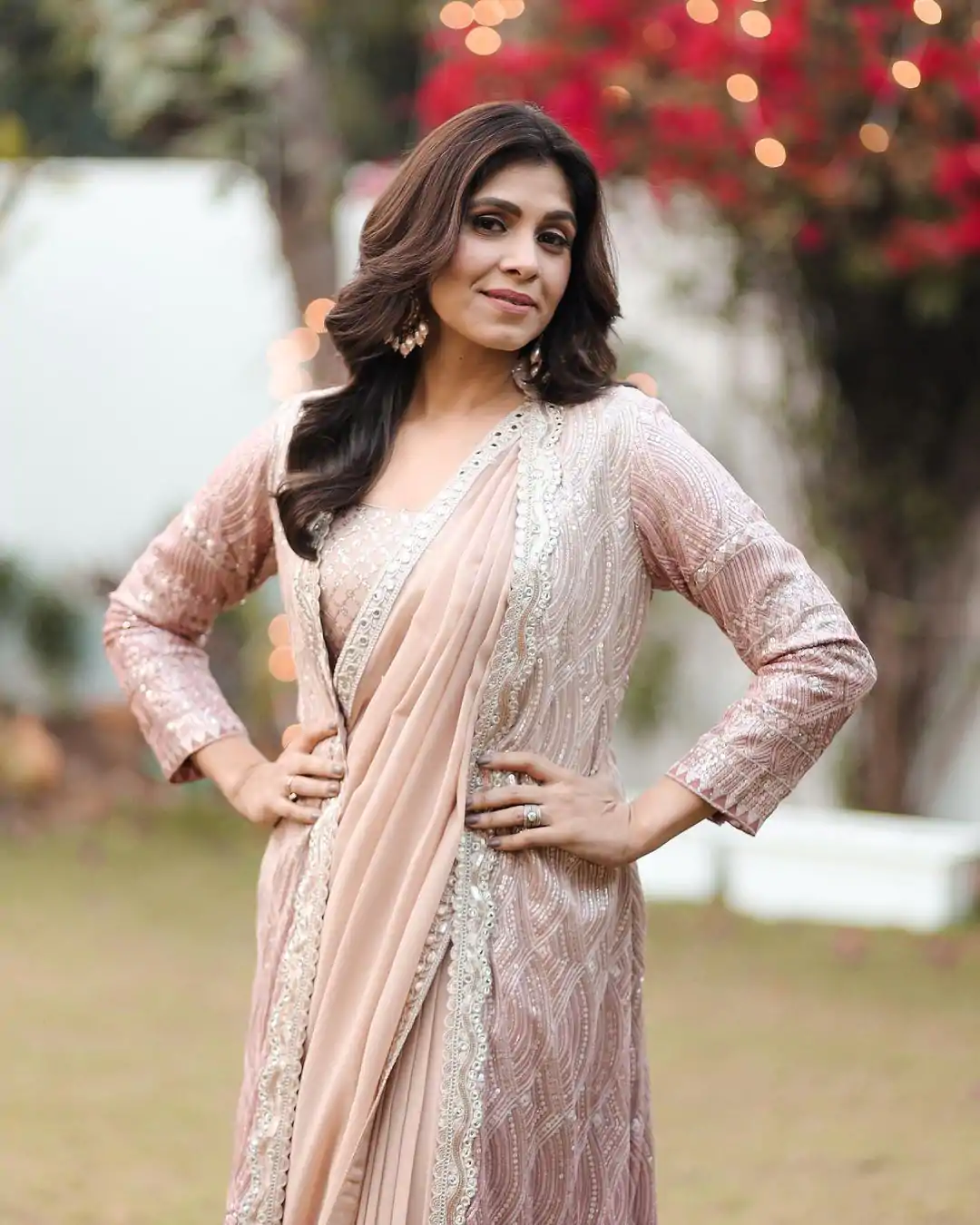 LG 1644 Peach or Lite Pink color Embroidery Work Saree With Koti Casual, Party Wear, Wedding, Events Etc.4-6 Working Days@ 1999/- only  | Embroidered Sarees, Bollywood Sarees, Creative Sarees, Designer Sarees, Ethnic Saree, Modern Digital sarees, Party Wear Sarees, Sarees