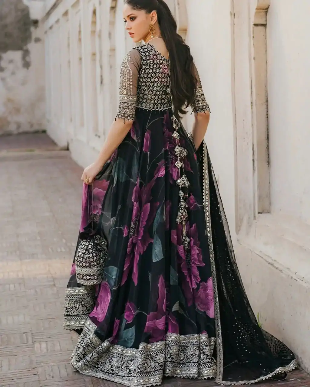 RTC 5772 Deep Purple And Black Color Foux Gorgette with digital print Wedding, Party, Festive, Events Etc.4-6 Working Days @2199/-only  | Bollywood Gowns, Creative Gowns, Designer Gowns, Embroidered Gowns, Gowns, Party Wear Gowns