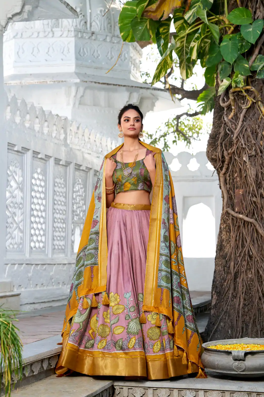 LNB 1234 Yellow Color Dola Silk Kalamkari Print Zari Border Lehenga Choli  Wedding, Party, Festive, Events Etc. Delivery 4-6 Working Days Rs 2149 | Creative Lehenga, Bollywood Lehenga, Designer Lehenga, Embroidered Lehenga, Lehenga, Party Wear Lehenga