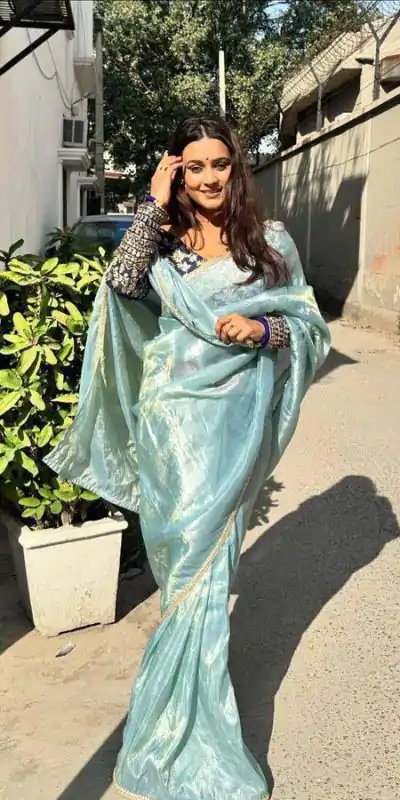 MS 467 Sky Blue Color Pure Tissue Crush Silk Fabric With Fancy Lace Saree Casual, Wedding, Festive, Events . Expected Delivery  4-6 Working Days @1699/- only | Embroidered Sarees, Bollywood Sarees, Creative Sarees, Designer Sarees, Ethnic Saree, Modern Digital sarees, Party Wear Sarees, Sarees