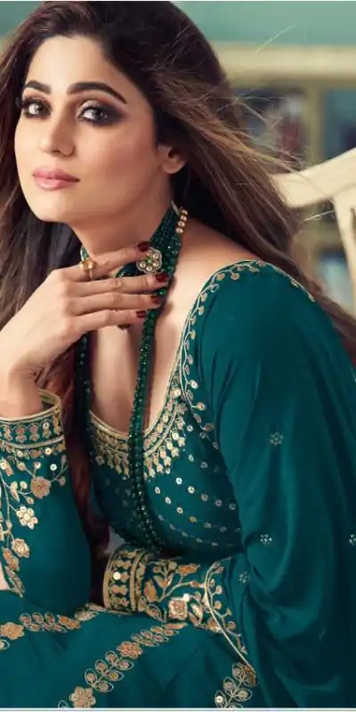 FC 8543 Green Color Georgette Codding Sequence Embroidery Work Anarkali Gown Wedding Party, Festive, Events Etc.4-6 Working Days@2149/- only | Bollywood Gowns, Creative Gowns, Designer Gowns, Embroidered Gowns, Gowns, Party Wear Gowns, Straight Suits