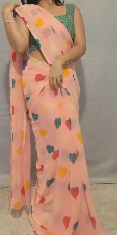 SC 215 Peach Color Soft Georgette Silk Digital Print Heart Design Ready To Wear Saree, Wedding, Festive, Events . Expected Delivery  4-6 Working Days @1499/                                                                                                                                            | Embroidered Sarees, Bollywood Sarees, Creative Sarees, Designer Sarees, Ethnic Saree, Modern Digital sarees, Party Wear Sarees, Sarees