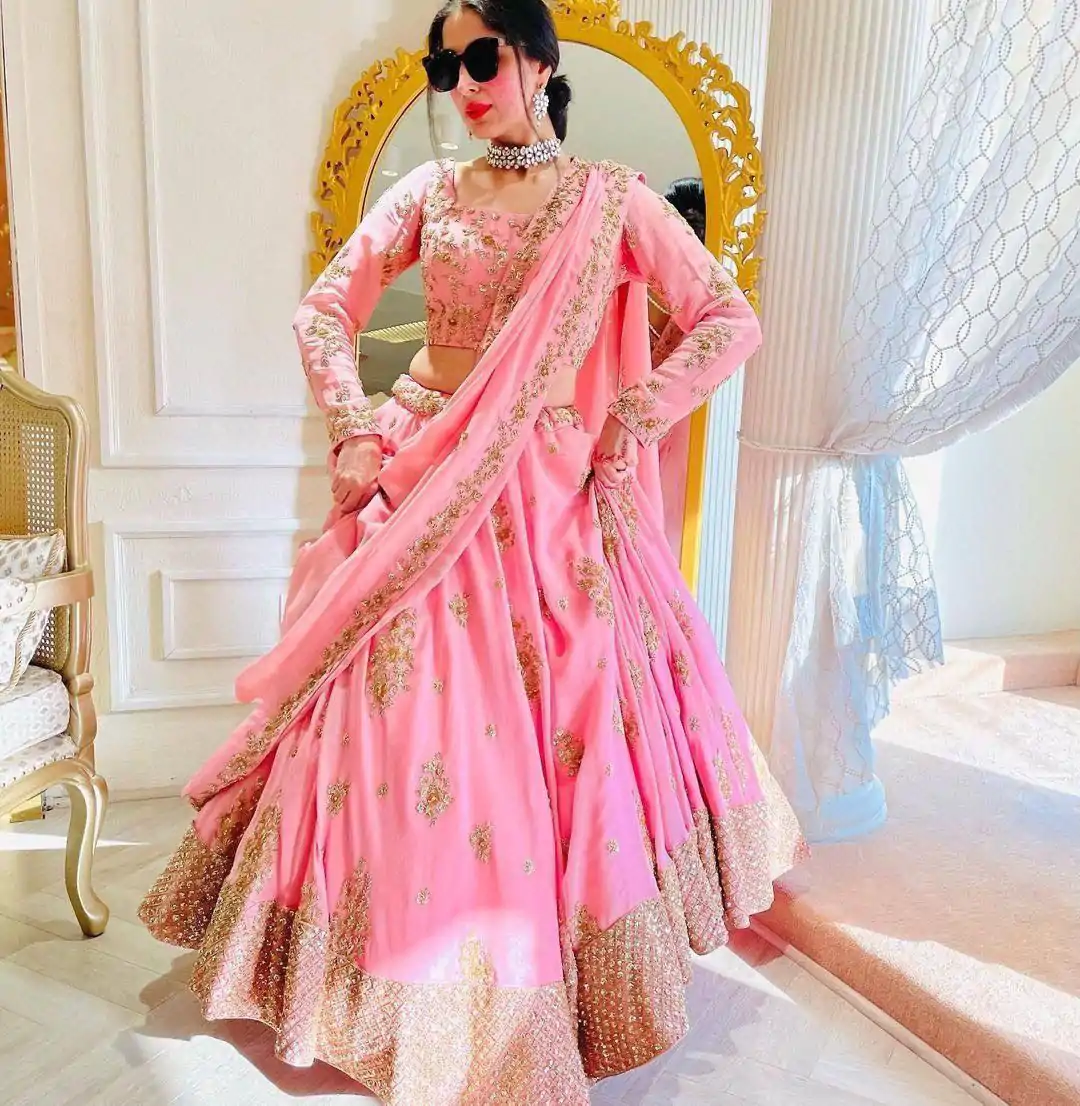 BD 1493 Light Pink Color Fox Georgette Embroidery Sequins Work Lehenga Choli Wedding, Party, Festive, Events Etc. Delivery 4-6 Working Days Rs 2049 | Creative Lehenga, Bollywood Lehenga, Designer Lehenga, Embroidered Lehenga, Lehenga, Party Wear Lehenga